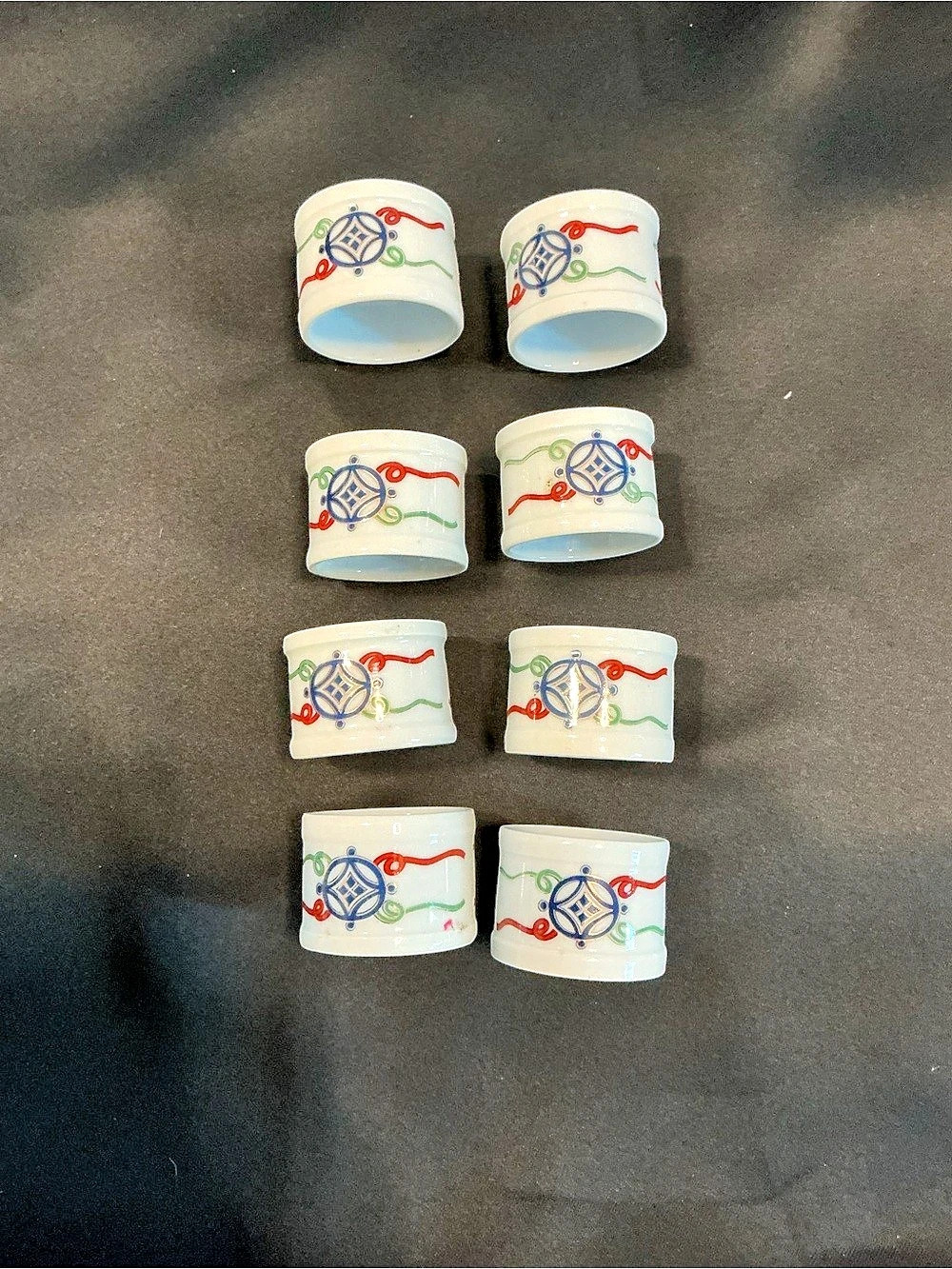 Set of 6 Geometric Napkin Rings in White & Blue